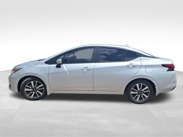Used 2024 Silver Nissan 1.6 SV image 5