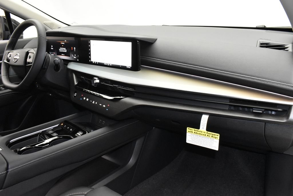 New 2026 Super Black Nissan Platinum image 30