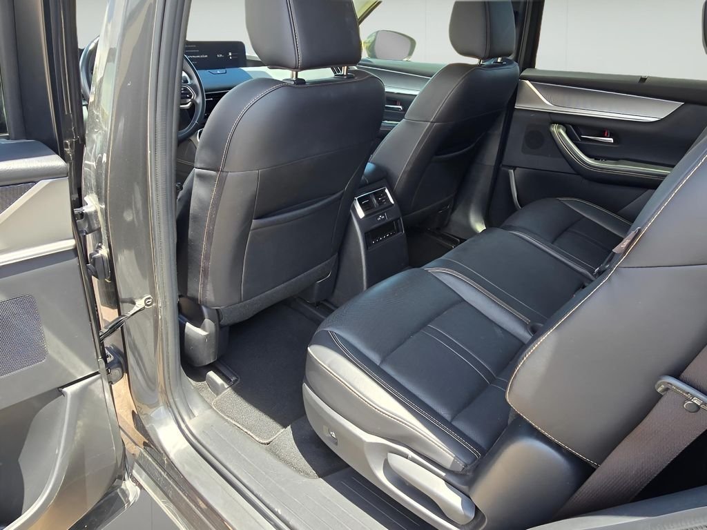 Used 2025 Machine Gray Metallic Mazda Preferred Package image 16
