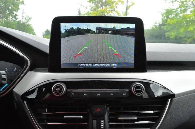 Used 2020 Black Ford SE image 23