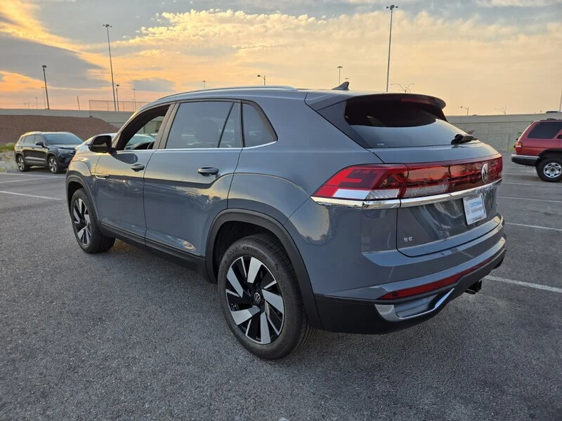 2025 Volkswagen Atlas Cross Sport SE w/Tech - Photo 3