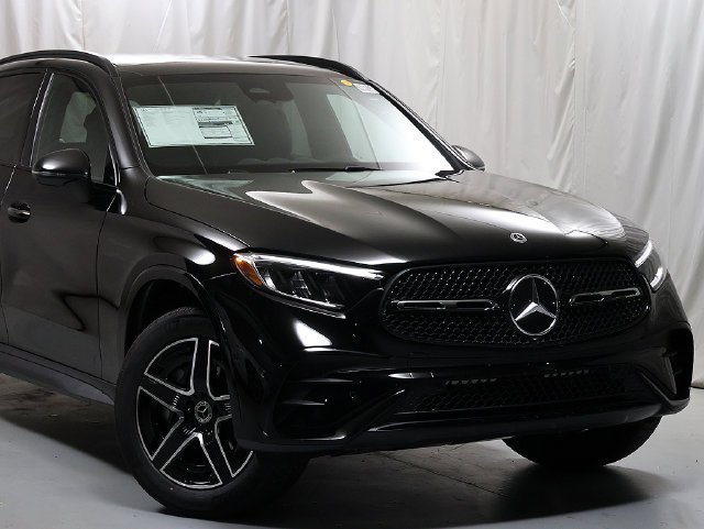 New 2027 Black Mercedes-Benz GLC 300 image 29