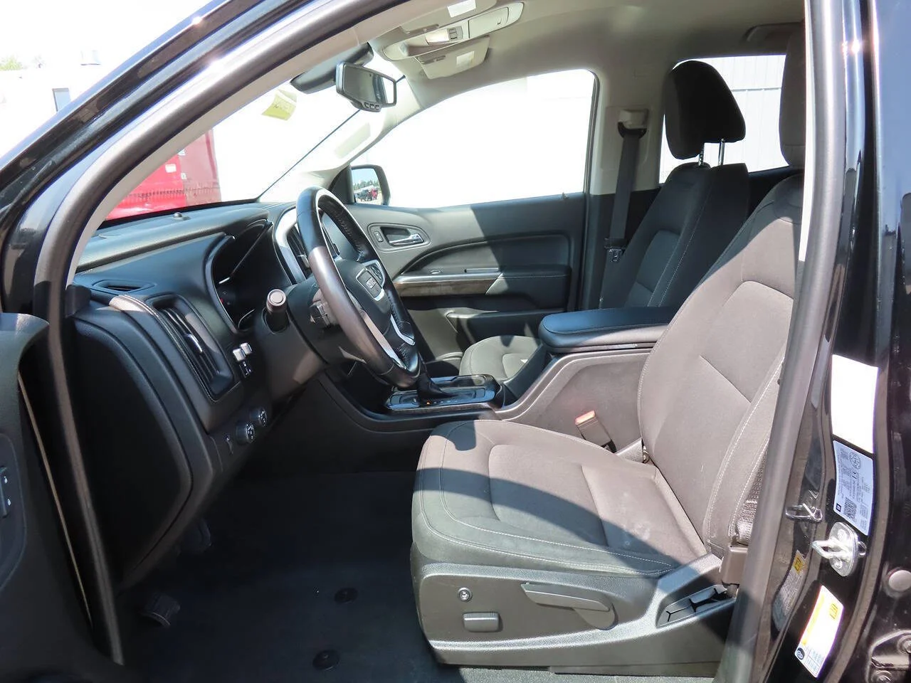 Used 2021 Onyx Black GMC Elevation 4x4 4dr Crew Cab 5 ft. SB image 11