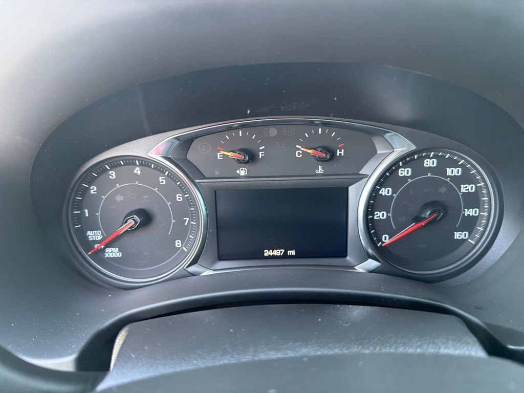 Used 2023 Silver GMC SLE image 31