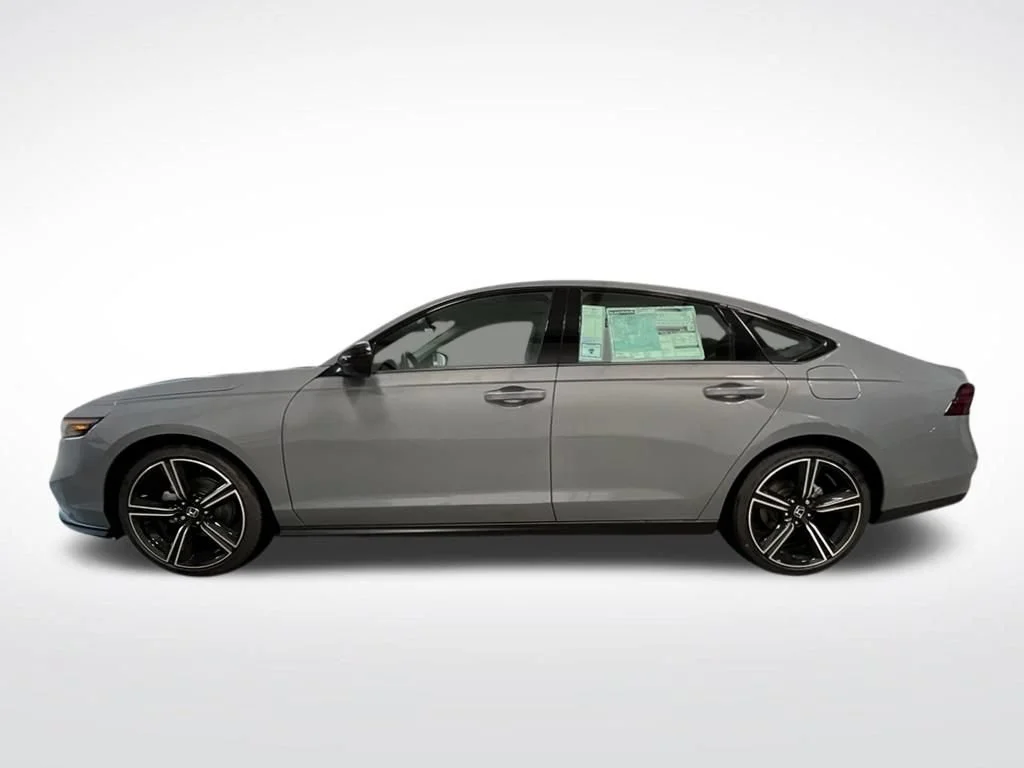 Certified Used 2026 Urban Gray Pearl Honda SE image 33