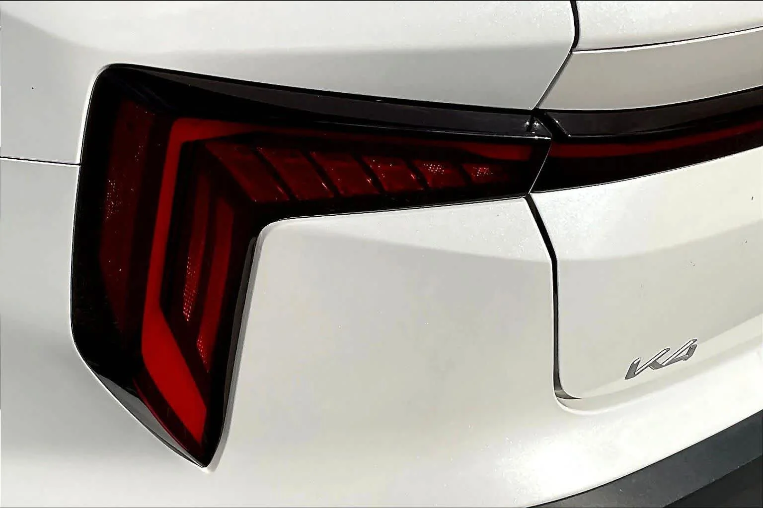 2025 Kia K4 LXS - Photo 28