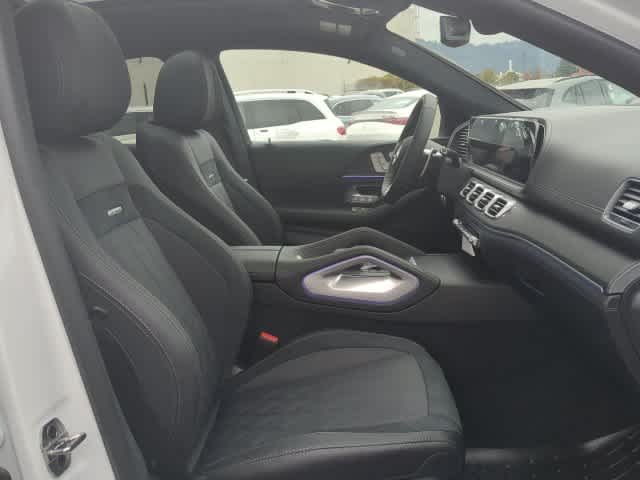 New 2026 MANUFAKTUR Moonlight White Metallic Mercedes-Benz AMG® GLE 63 S 4MATIC+ Coupe image 23