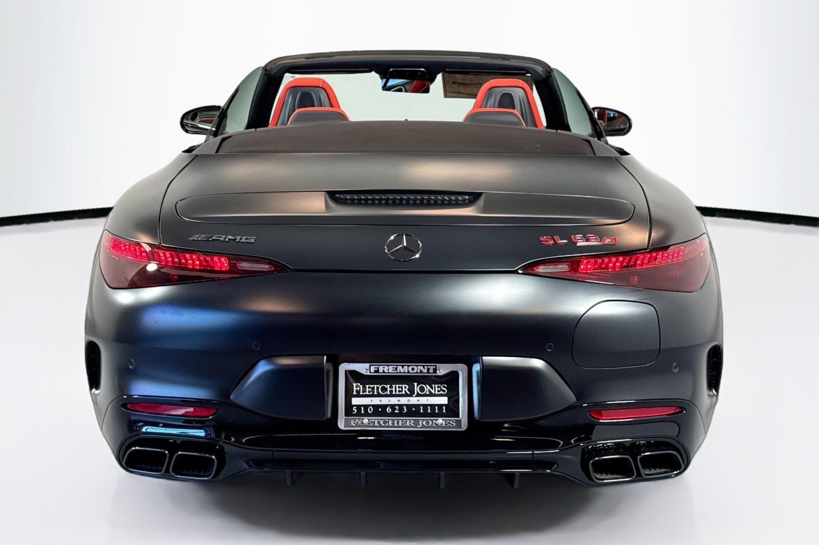 New 2026 MANUFAKTUR Night Black Magno Mercedes-Benz AMG® SL 63 S E Performance Roadster image 6