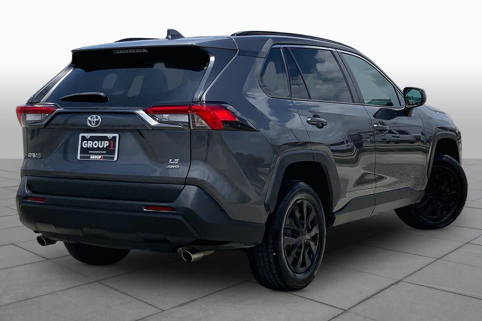 Used 2021 Magnetic Gray Metallic Toyota LE image 13