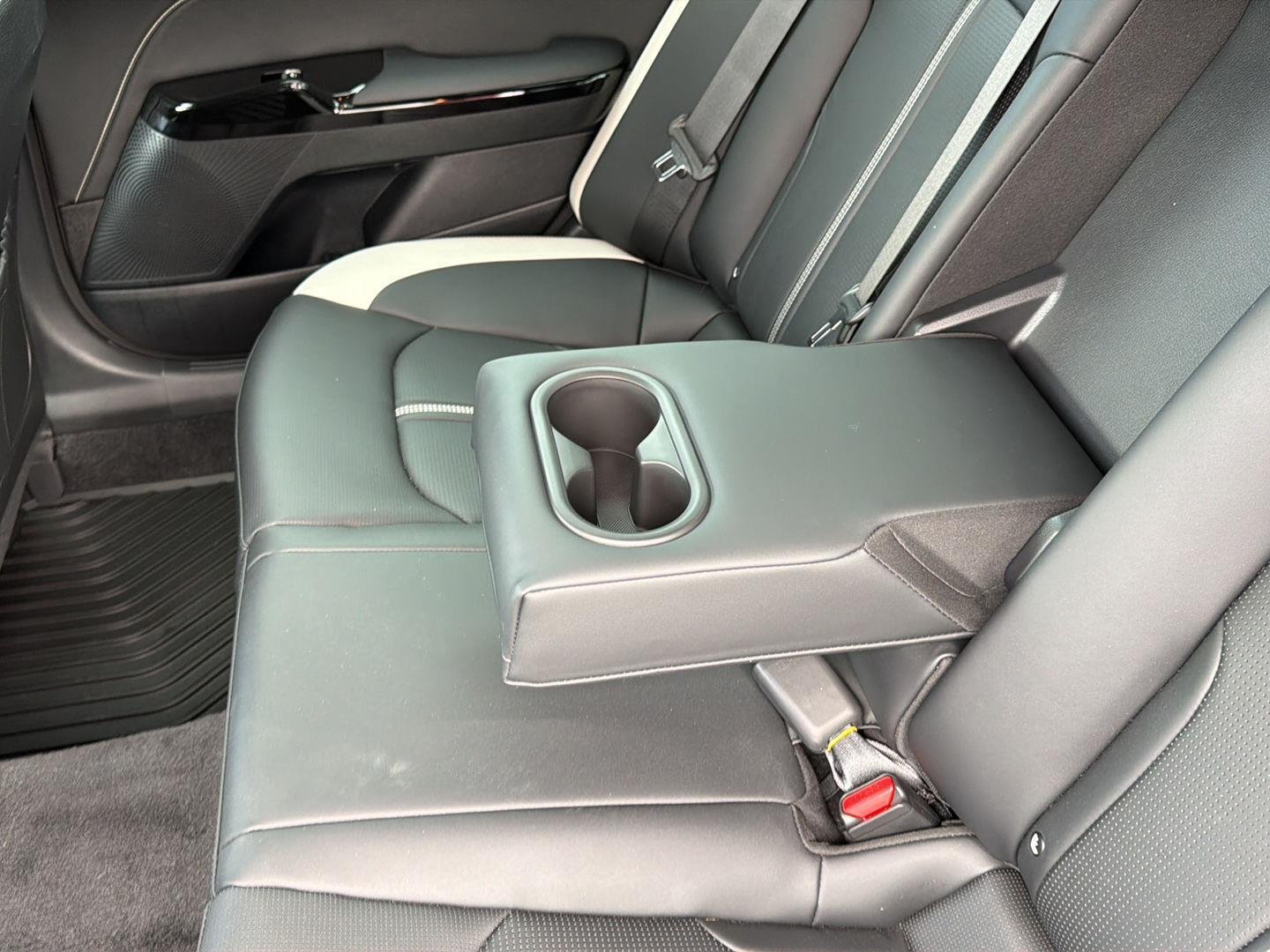 Used 2026 Steel Matte Gray Kia GT-Line image 19