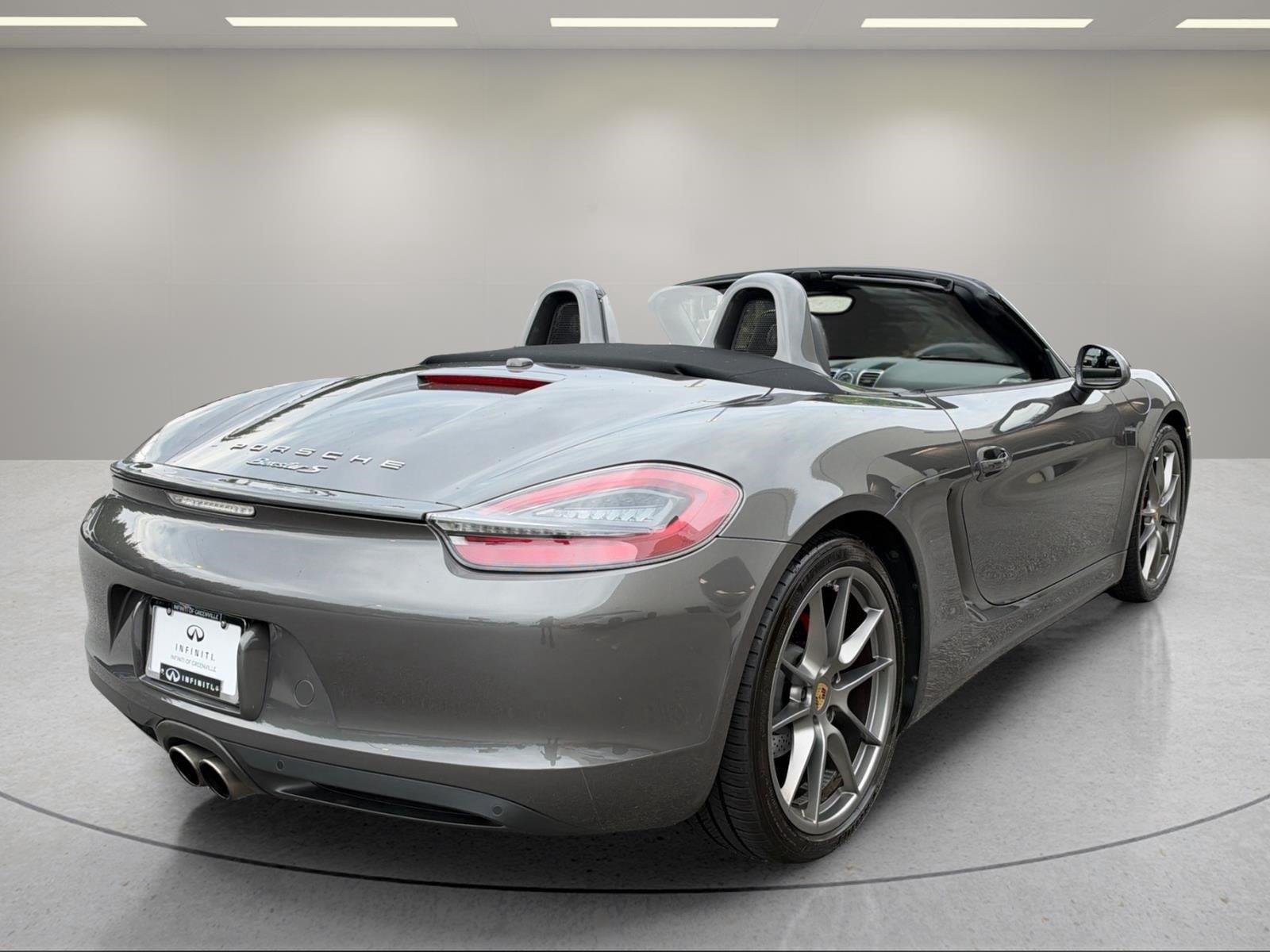Used 2016 Agate Gray Metallic Porsche S image 5