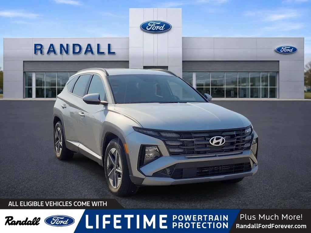 Used 2025 Shimmering Silver Hyundai SEL image 1