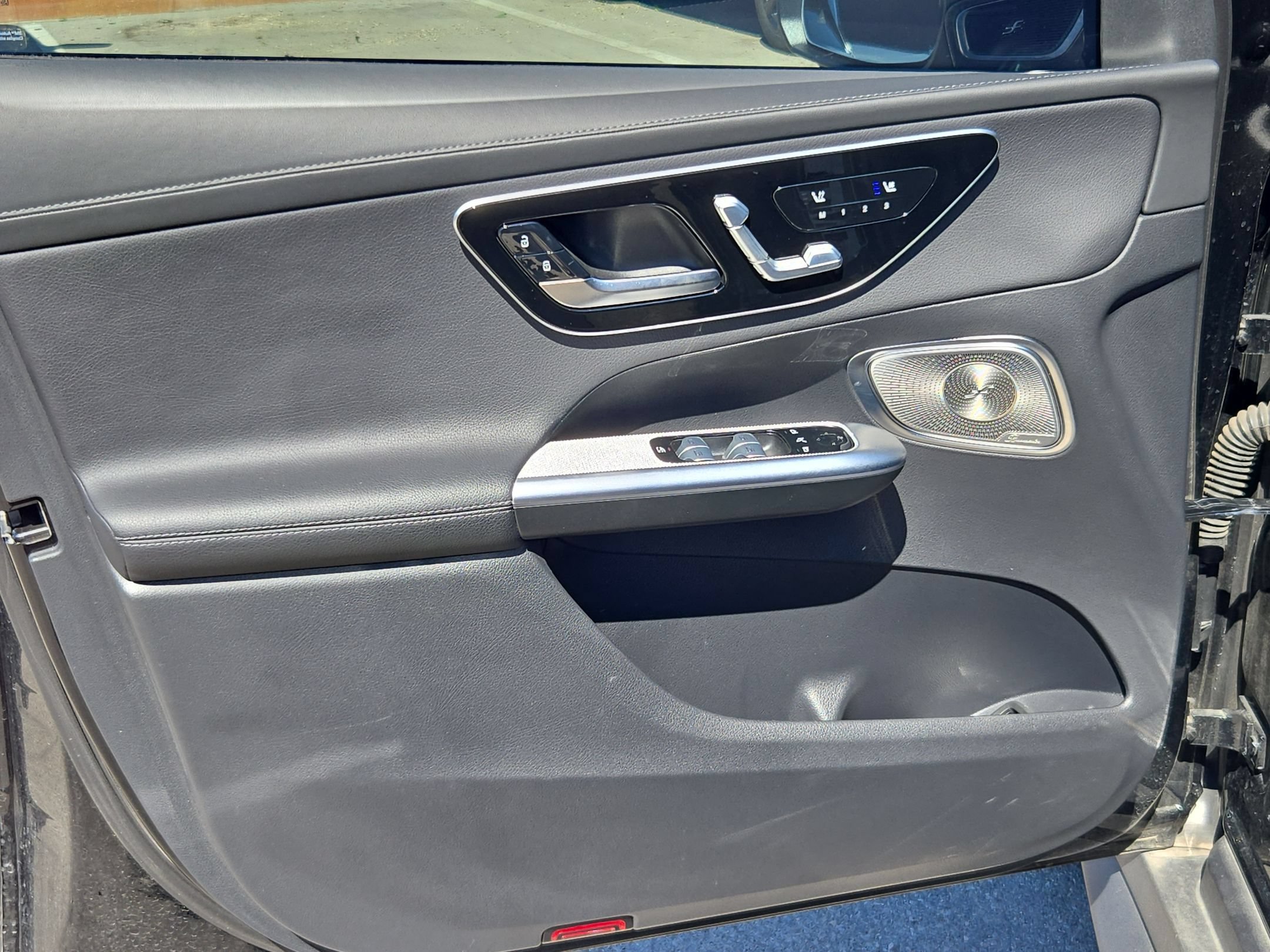 Used 2023 Black Mercedes-Benz GLC 300 image 11