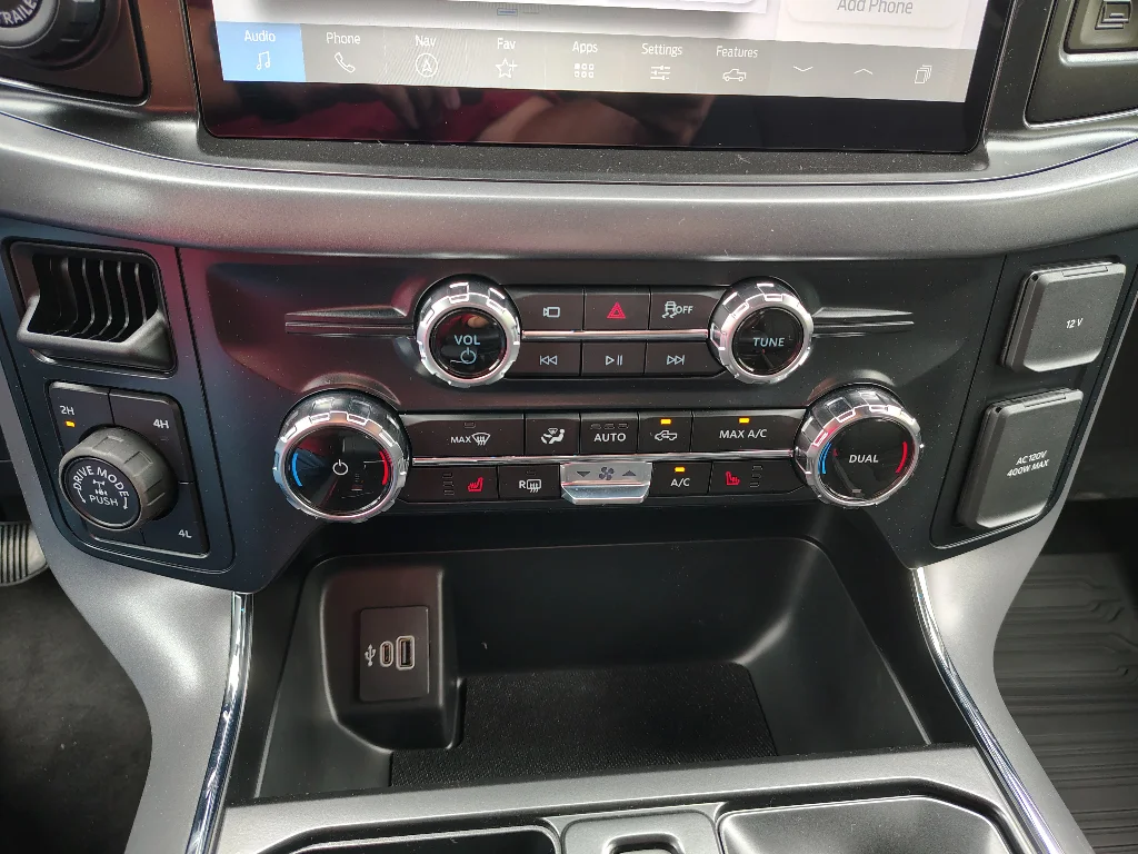 New 2026 Carbonized Gray Metallic Ford XLT CREW CAB 4X4 5.0 image 21