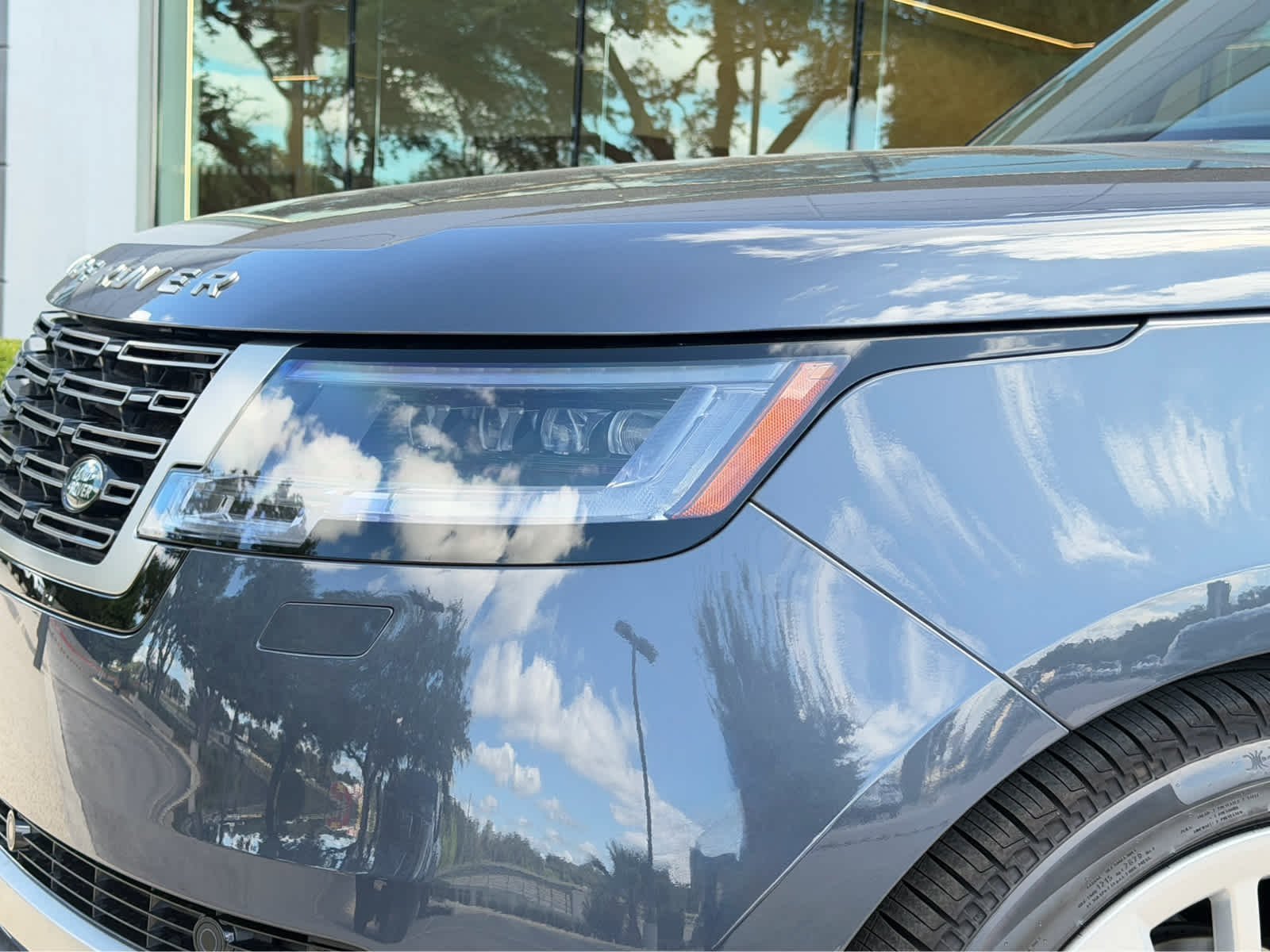 New 2026 Varesine Blue LAND ROVER SE image 9