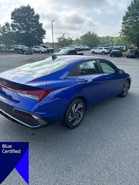 Used 2025 Blue Hyundai SEL Convenience image 5
