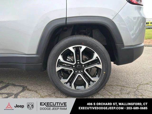 Used 2023 Silver Jeep Limited image 18
