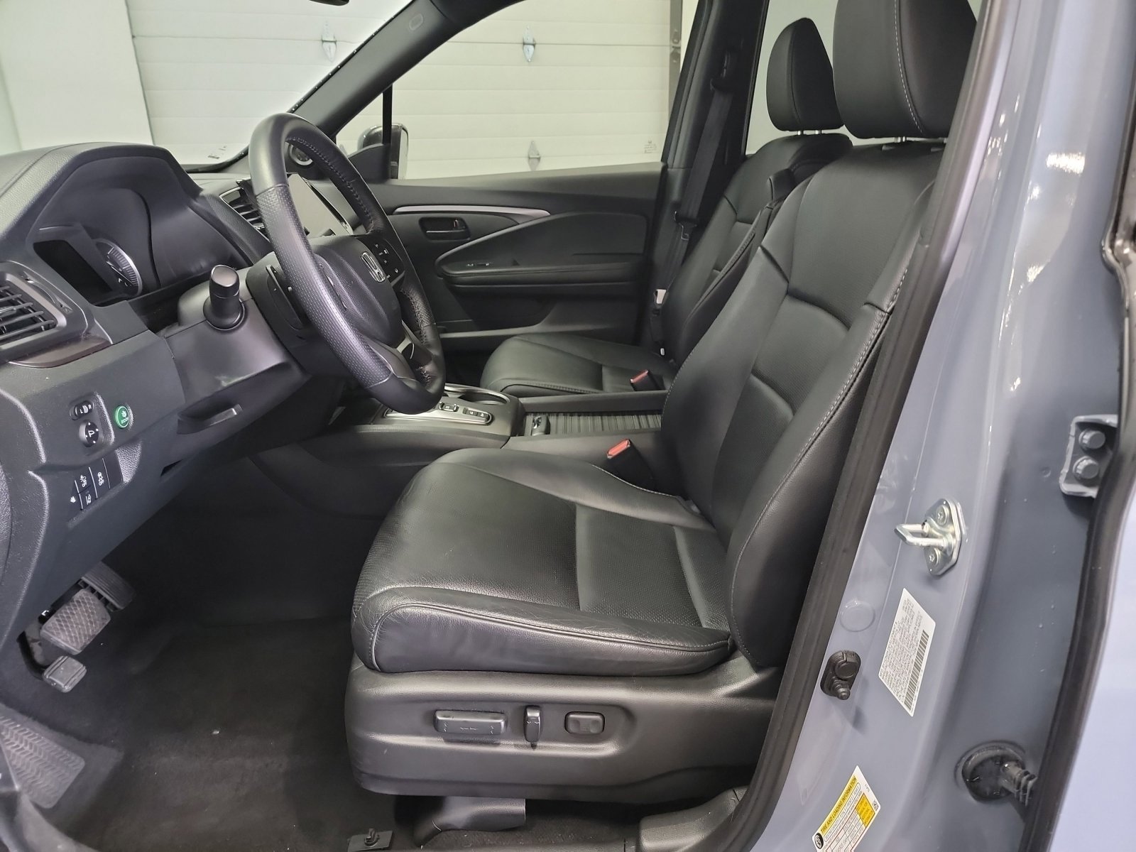 2023 Honda Passport EX-L - Photo 12