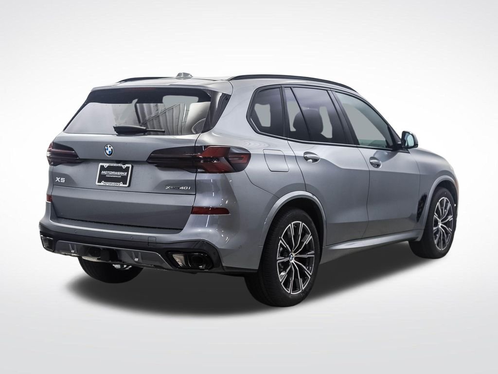 New 2026 Gray Metallic BMW xDrive40i image 5