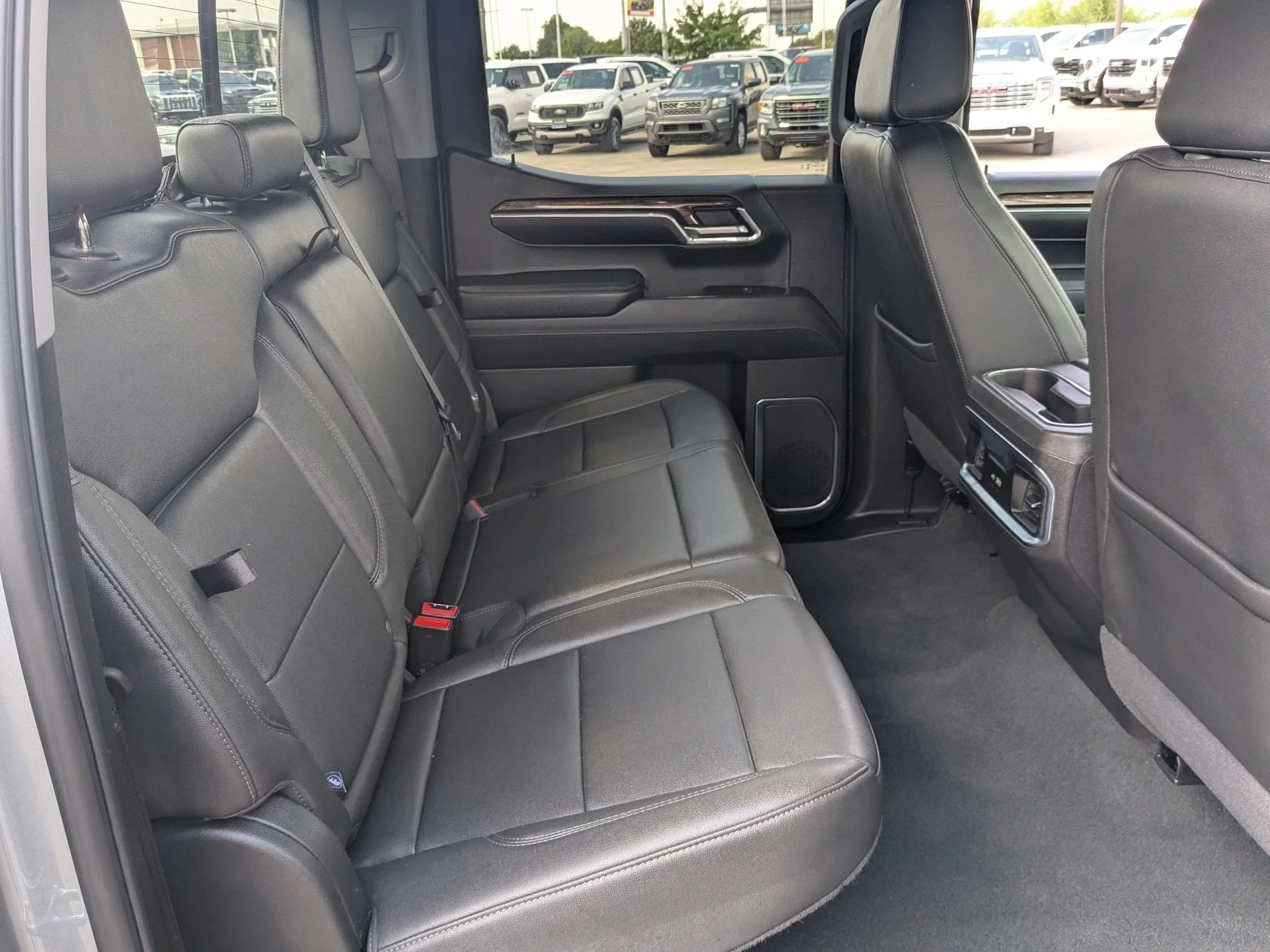 Used 2024 Sterling Metallic GMC Elevation image 28