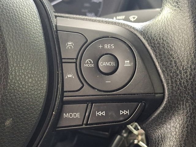 Used 2025  Toyota LE image 26