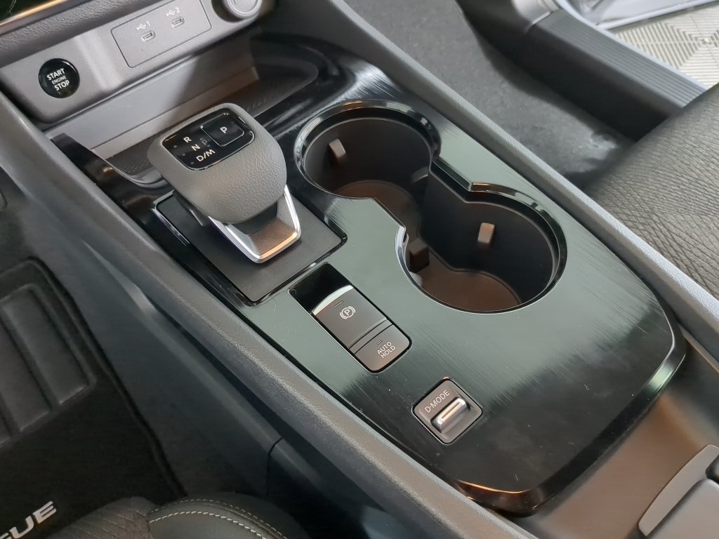 New 2026 Boulder Gray Pearl Nissan SV image 26