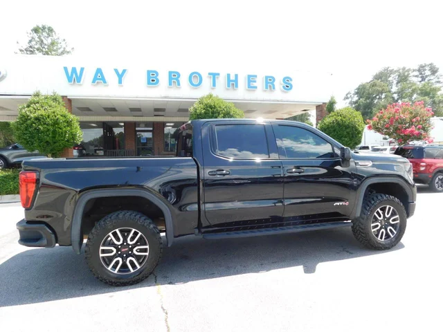 2024 GMC Sierra 1500 4WD CREW CAB 147 in AT4