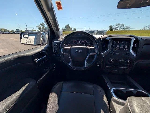 Used 2021 SUMMIT WHITE Chevrolet RST image 13