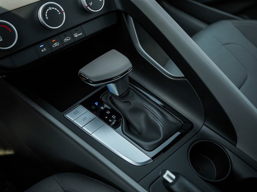 New 2026 Amazon Gray Hyundai SE Sedan FWD image 24