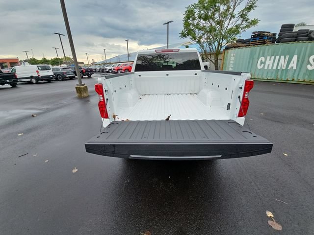 New 2026 Summit White Chevrolet LT (2FL) image 28