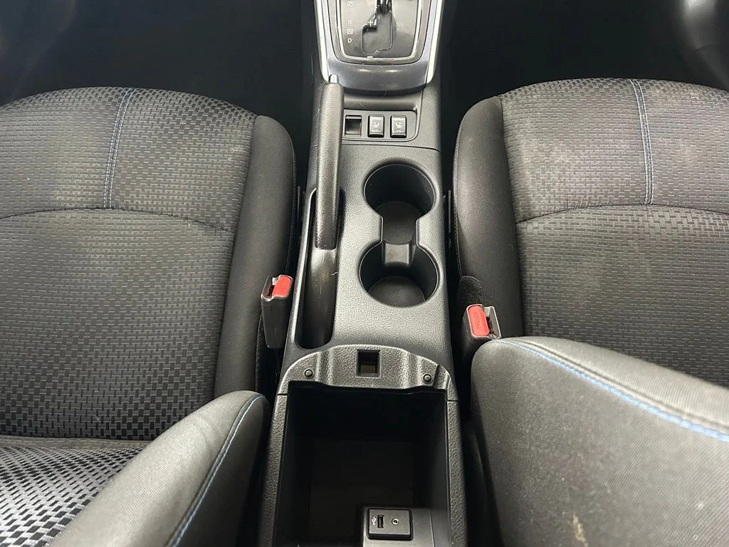 Used 2017 White Nissan SR image 8