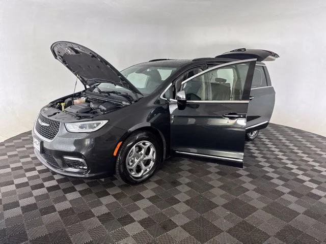 Used 2023 Black Chrysler Limited image 20