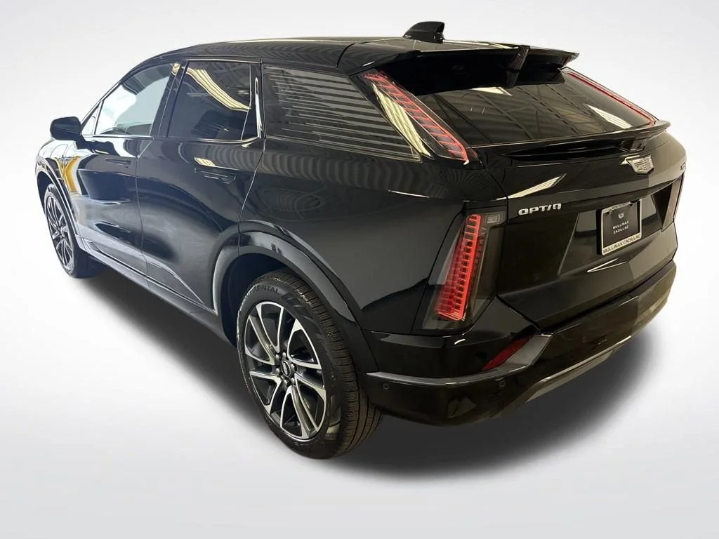 2025 Cadillac OPTIQ Sport 1 - Photo 15