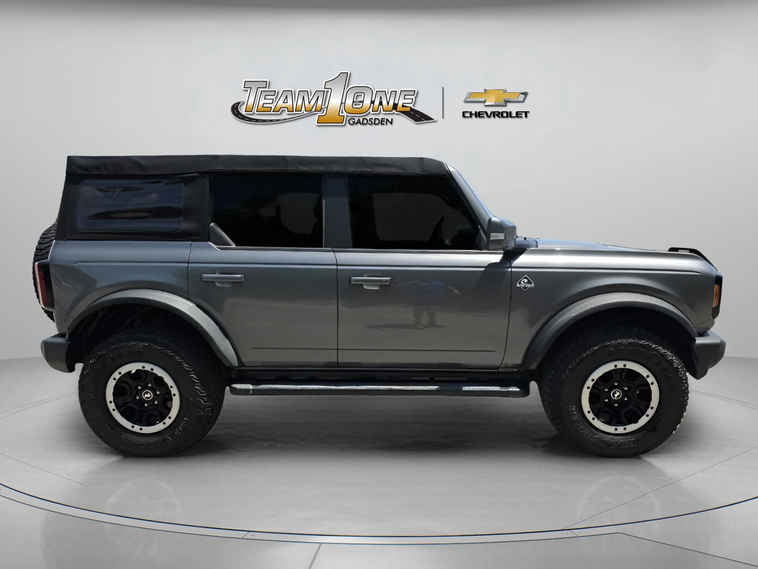 Used 2022 Gray Ford Outer Banks image 8