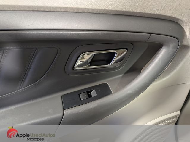 Used 2010 White Ford SEL image 29