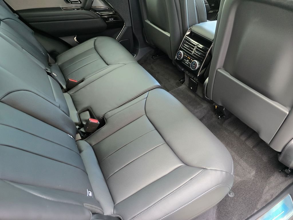 New 2026 Borasco Grey LAND ROVER Dynamic SE image 11