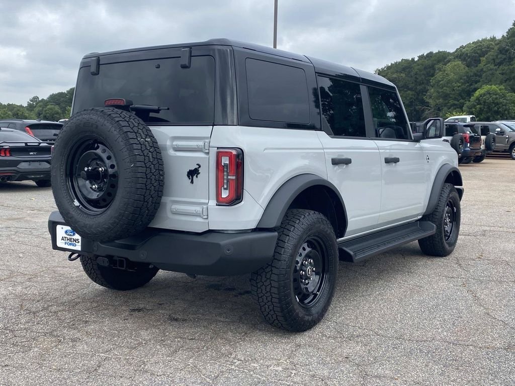 New 2026 Avalanche Gray Ford Outer Banks® image 3