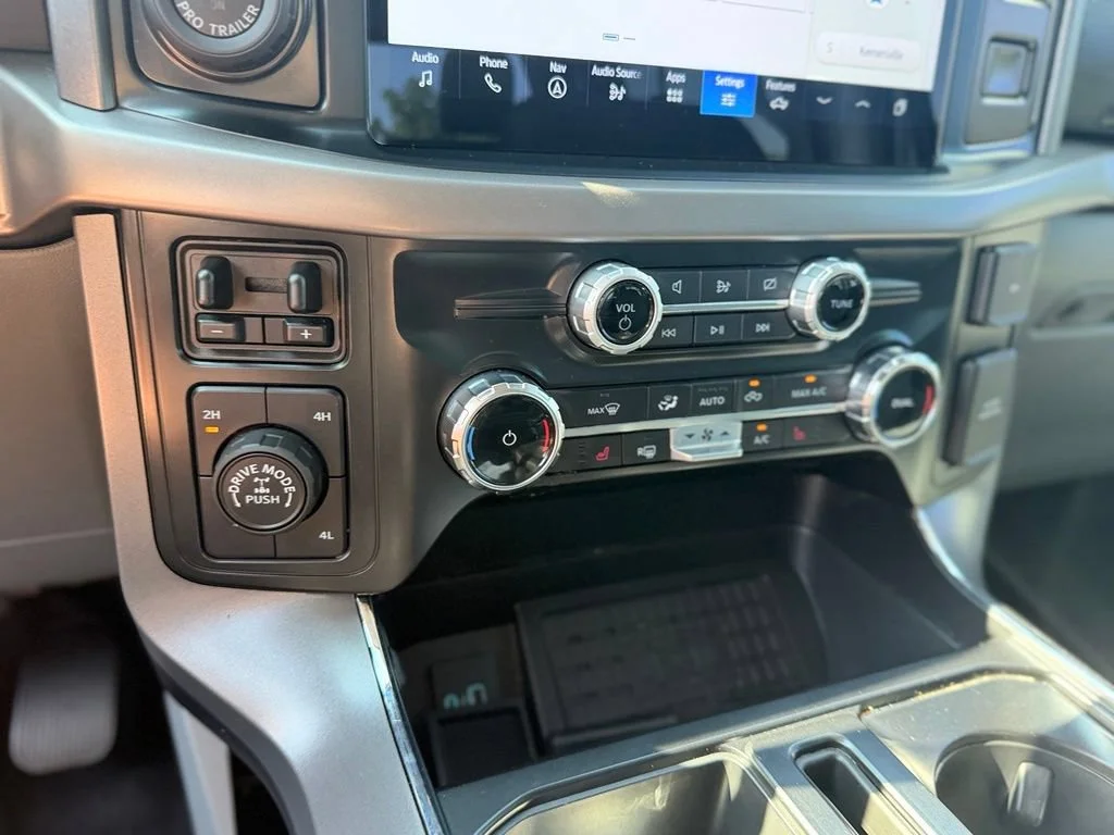 Used 2024 Gray Ford XLT image 39