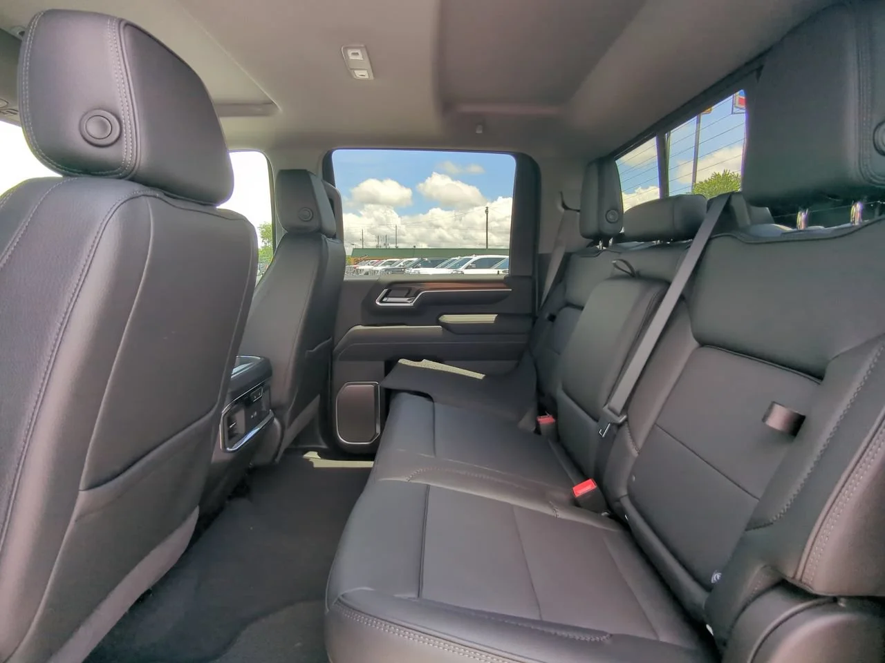 2026 GMC Sierra 3500HD Denali - Photo 13