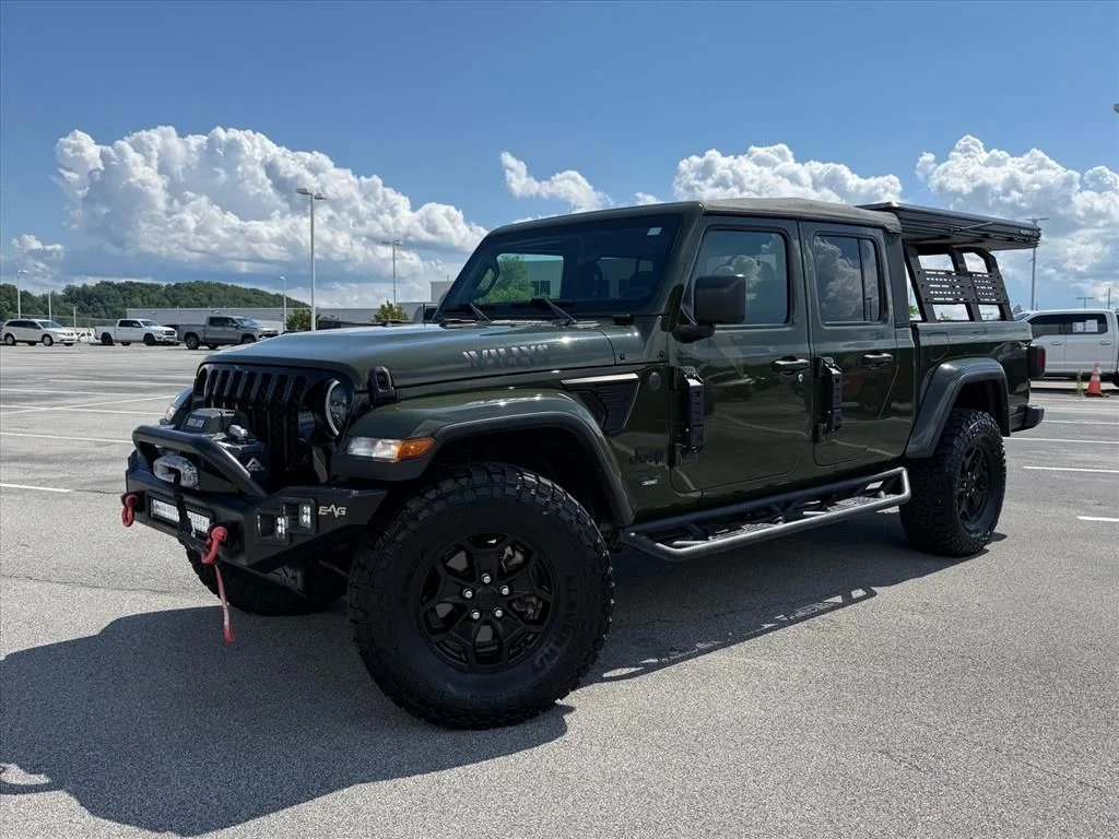 Used 2022 Green Jeep Willys image 2