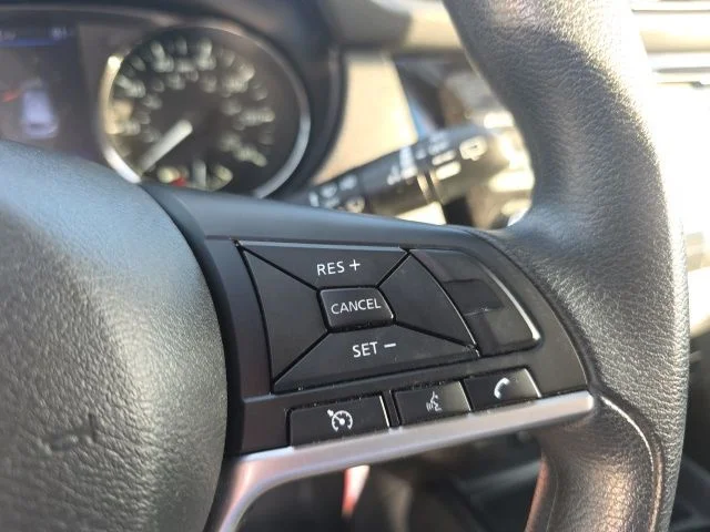 Used 2020 Silver Nissan S image 19