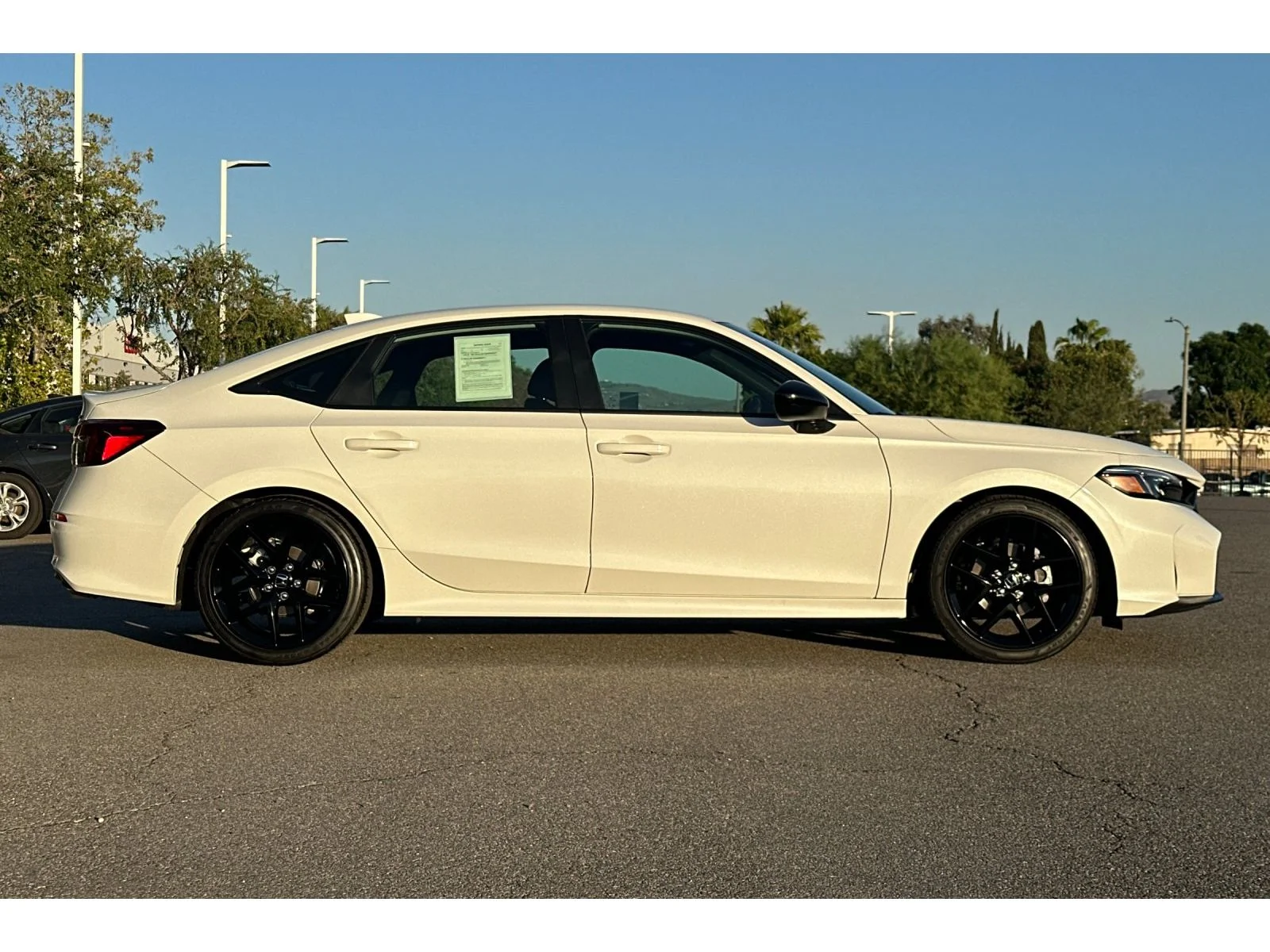 Used 2026 Platinum White Pearl Honda Sport image 7