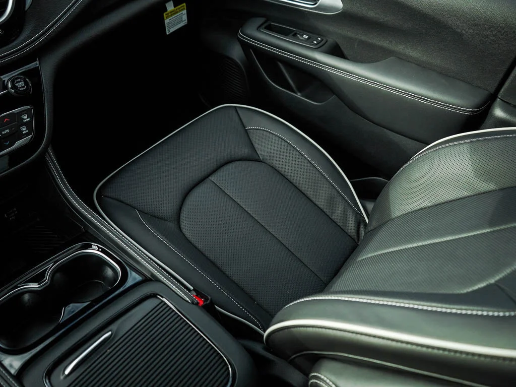 2026 Chrysler Pacifica Limited - Photo 26