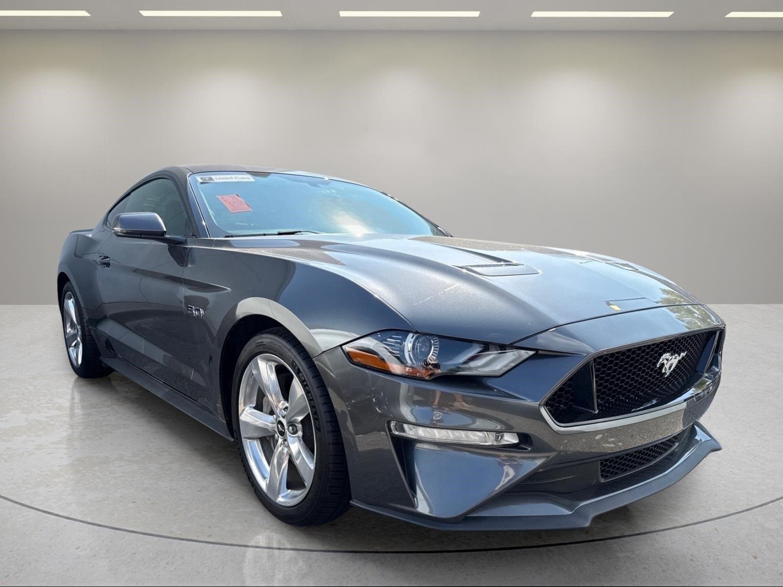 Used 2018  Ford GT Premium image 21