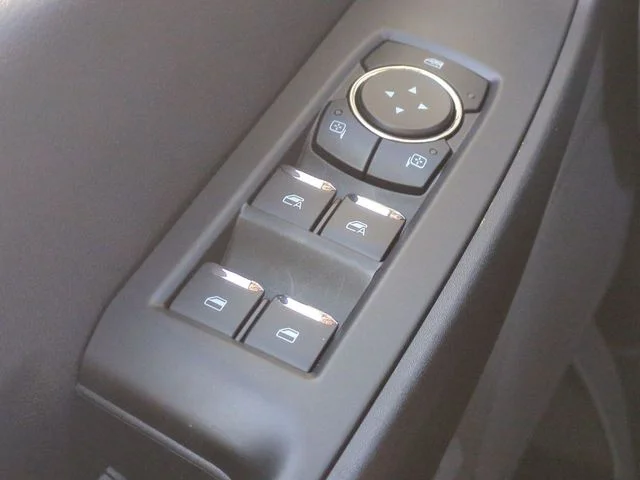 New 2026 Oxford White Ford F-250® XL image 22