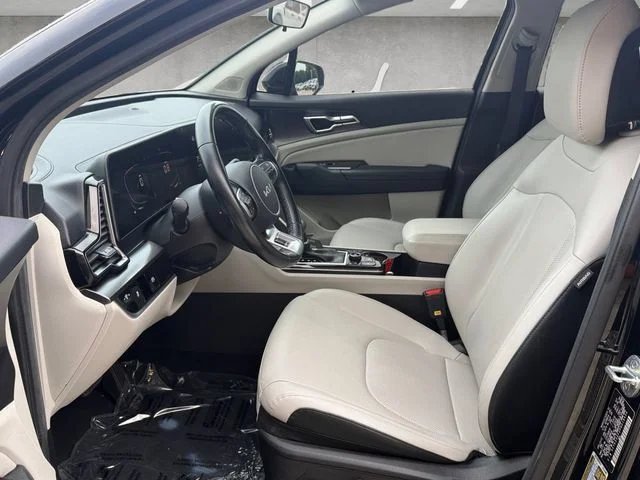 Used 2023 Black Kia EX image 21