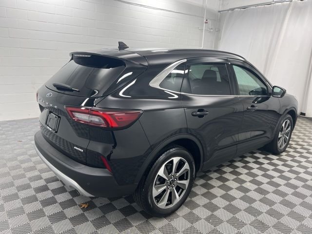 Used 2023 Black Ford Platinum image 5