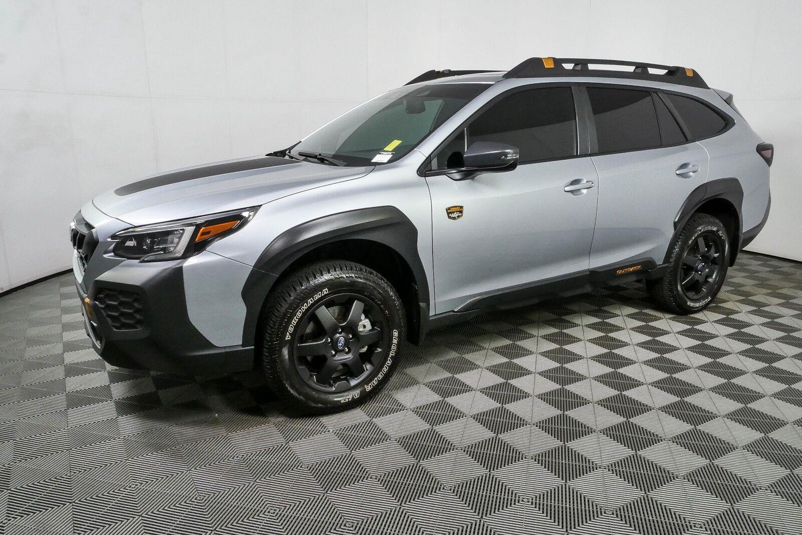 Used 2025 Ice Silver Metallic Subaru Wilderness image 6