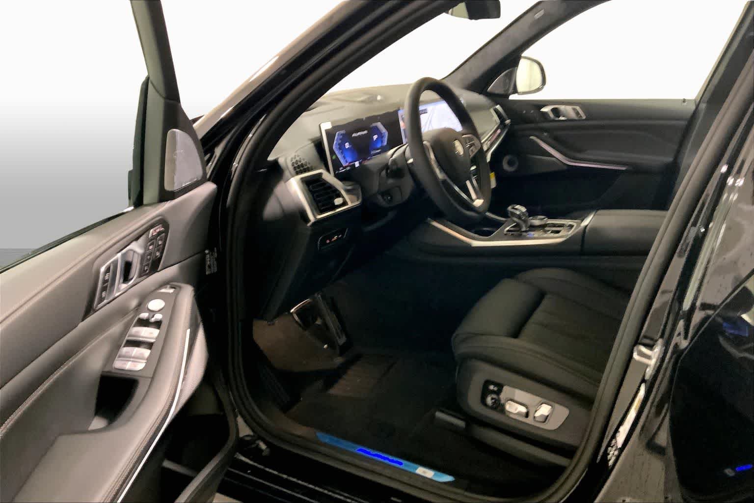 New 2026 Black Sapphire Metallic BMW ALPINA XB7 image 8