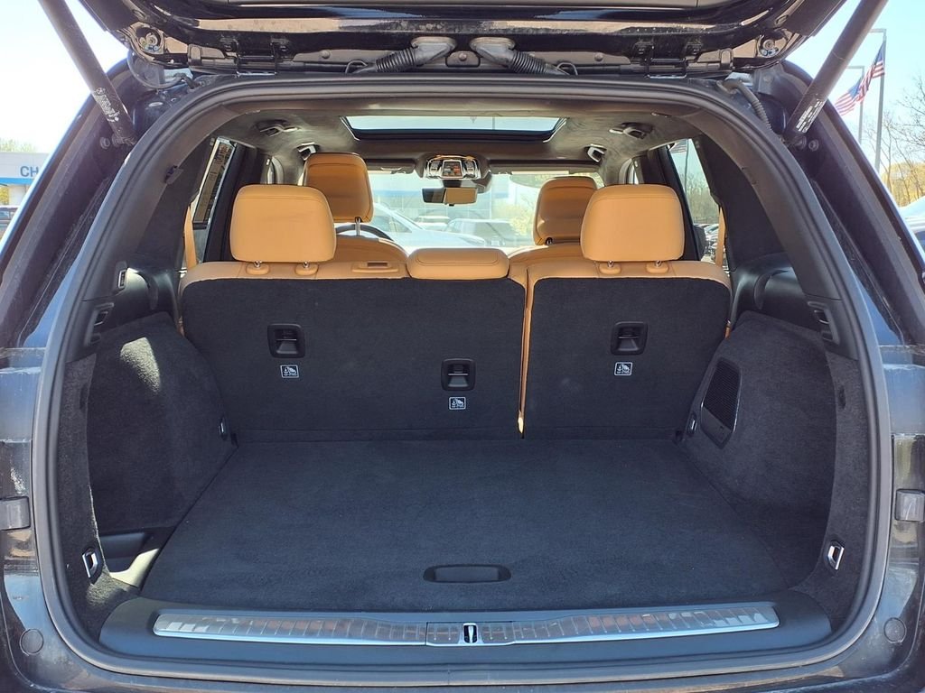 Used 2024 Black Jeep Summit Reserve image 11